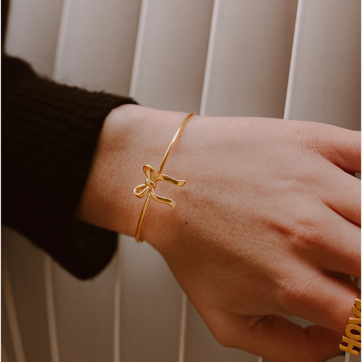 Charming Bow Bracelet - Image 4