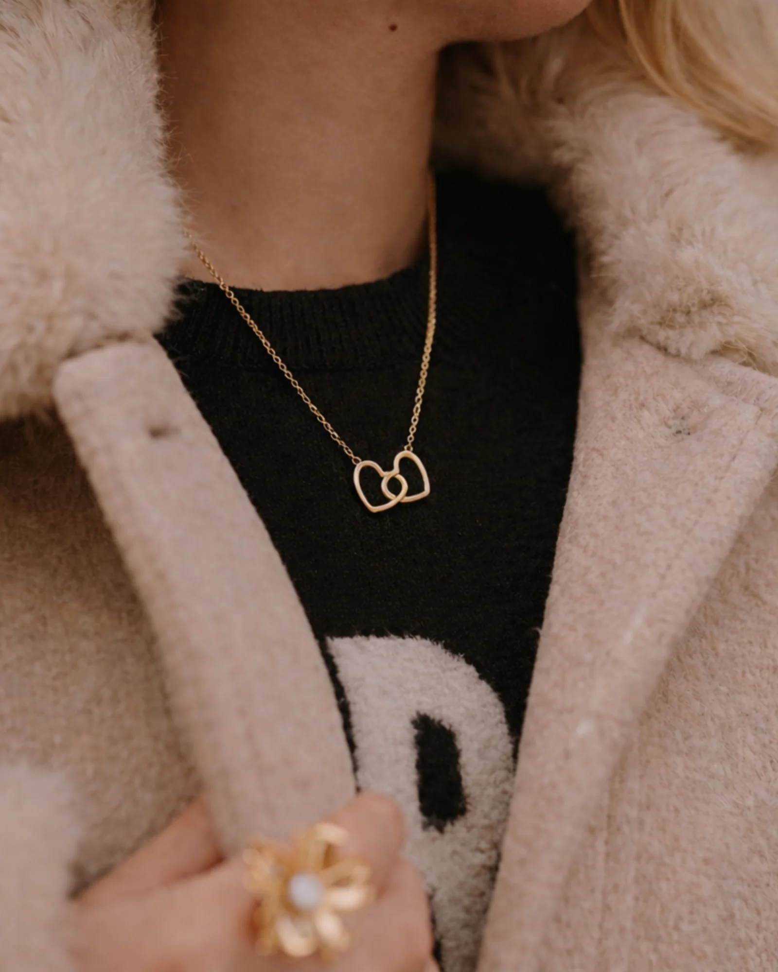 Eternal Hearts Necklace - Image 3